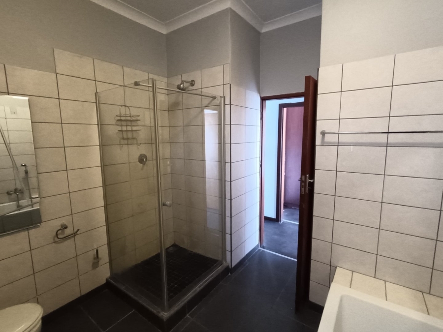 2 Bedroom Property for Sale in Humewood Eastern Cape
